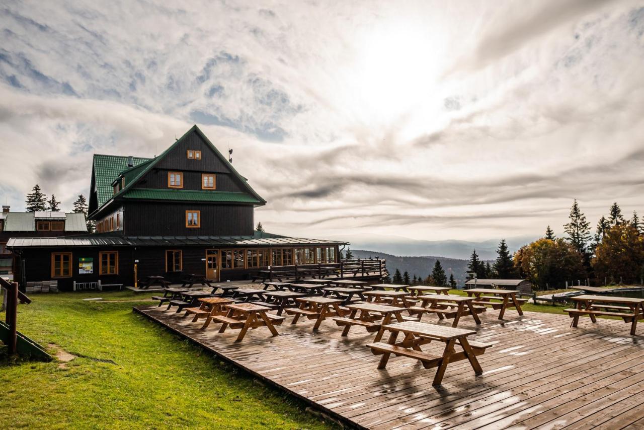 Horsky Hotel Paprsek Staré Město エクステリア 写真